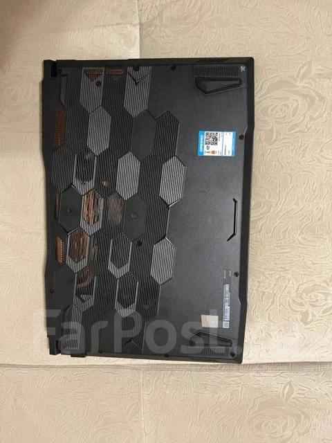 MSI Bravo. 17", 144����, ��� 16 ��, ���� 1 000���, WiFi: 1, Bluetooth: 1, ����������� �� 64��. ����