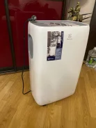 Electrolux. 30��&sup2; ����