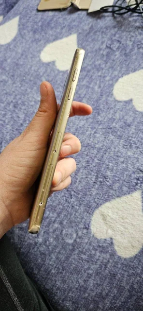 Samsung Galaxy J6. �/�, 32 ��, �������, 3G, 4G LTE, Dual-SIM ����