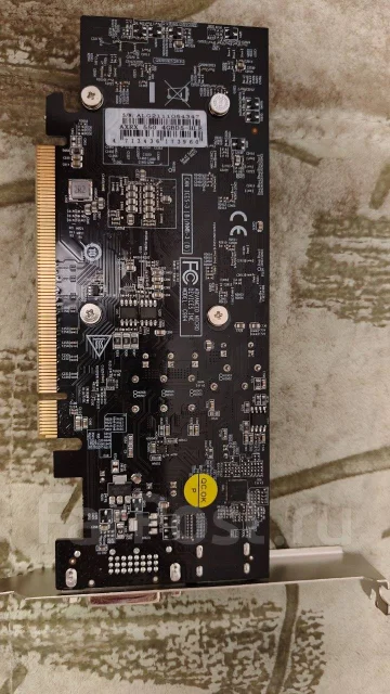 Radeon RX 550 ����