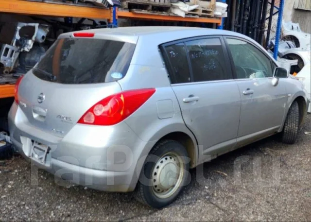 Nissan Tiida. NC11, HR15DE ����
