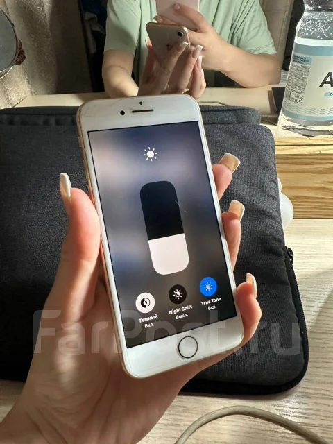 Apple iPhone 8. �/�, 64 ��, �������, 3G, 4G LTE ����