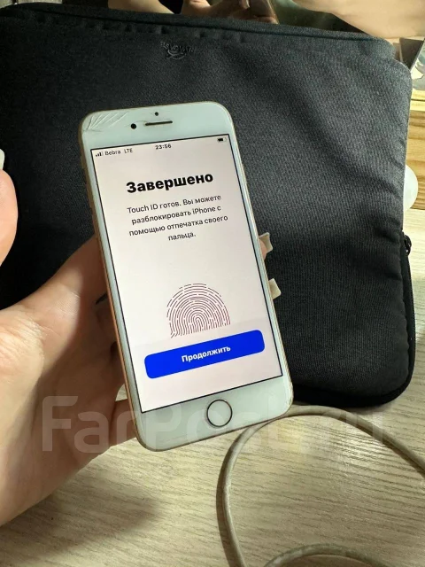 Apple iPhone 8. �/�, 64 ��, �������, 3G, 4G LTE ����