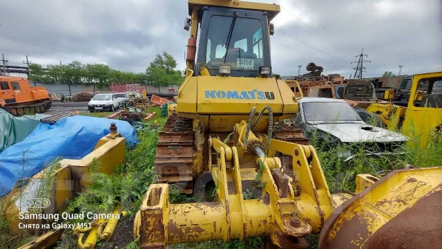 Komatsu D65E-12 ����