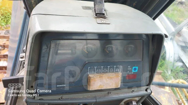 Komatsu D65E-12 ����