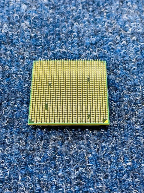 AMD Phenom II X6 1055T ����