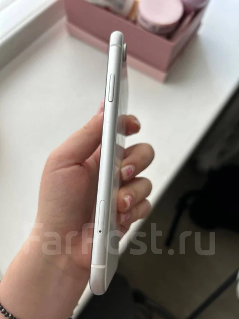 Apple iPhone Xr. �/�, 128 ��, ����� ����