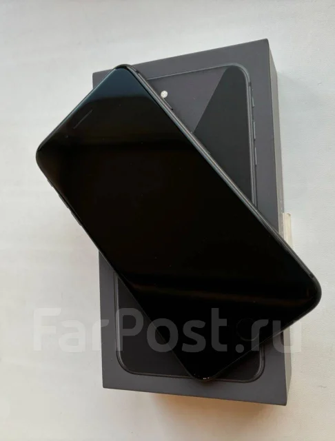 Apple iPhone 8 Plus. �/�, 64 ��, ������ ����