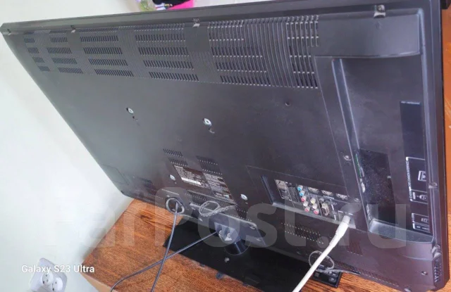 Toshiba. LED ����