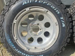 Mickey Thompson. 8.0x16", 5x114.3, ET-12, �� 73,3���. ����
