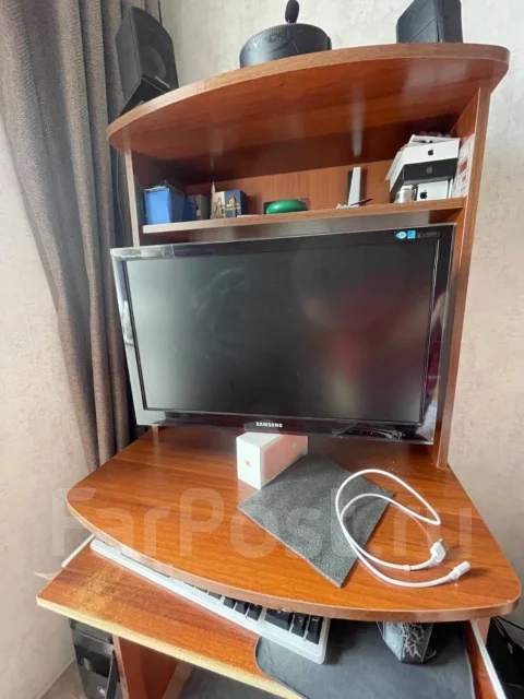 Samsung. 24", ���������� �� (LCD, LED, QLED) ����