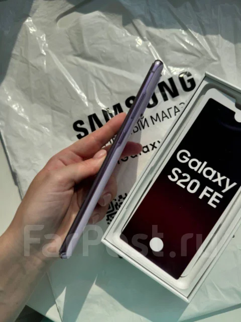 Samsung Galaxy S20 FE. �/�, 128 ��, �������, 4G LTE ����