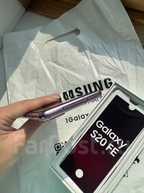 Samsung Galaxy S20 FE. �/�, 128 ��, �������, 4G LTE ����