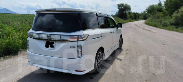 Nissan Elgrand. ��������, ��������, 2.5 (170��.�.), ������, 176 000����. �� ����