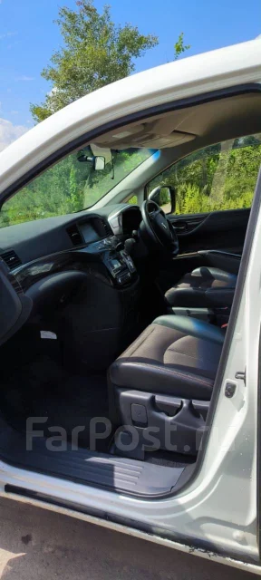 Nissan Elgrand. ��������, ��������, 2.5 (170��.�.), ������, 176 000����. �� ����
