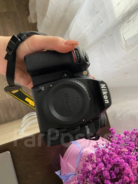 Nikon D7500 Body ����