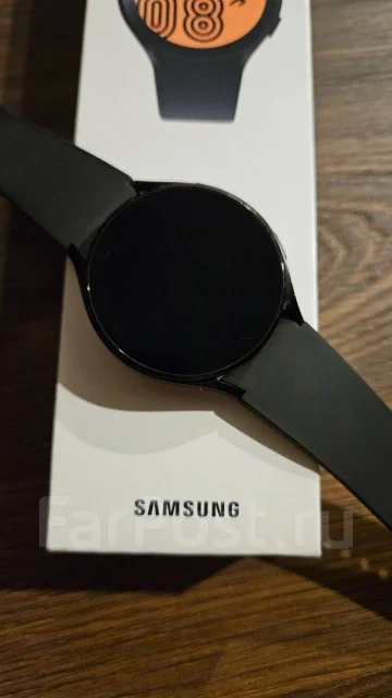 Samsung Galaxy Watch4 ����