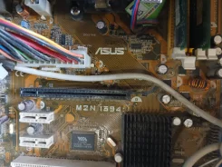 Socket AM2 ����