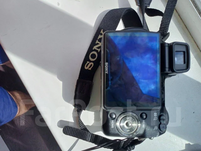 Sony Cyber-shot DSC-H9. 8 - 8.9 ��, ���: 14� � ����� ����