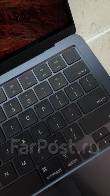 Apple MacBook Air 13 2022. 13.4", ��� 8 ��, ���� 512���, WiFi: 1, Bluetooth: 1 ����