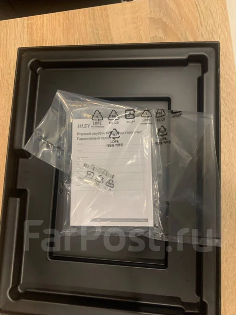 MSI Summit E13 Flip Evo. 13.4", 1,7����, ��� 16 ��, ���� 512���, WiFi: 1, Bluetooth: 1, ����������� �� 9��. ����