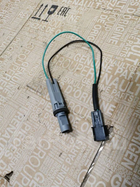 ����� �� ���� ������ Lancer9 2004-2006 MN161670 ����