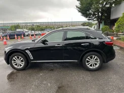 Infiniti FX35 ����