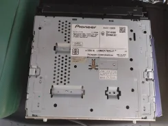Pioneer AVIC ����