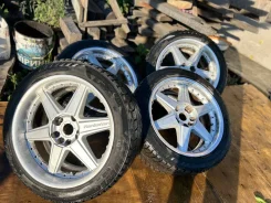 Racing Hart. 9.0x17", 5x112, 5x114.3, ET-34 ����