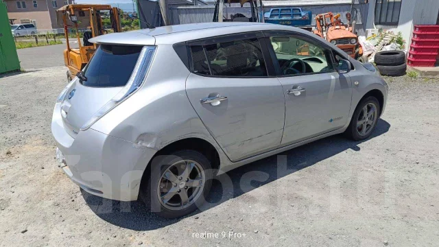 ��������� Nissan Leaf 2011 EM61 N883 ����