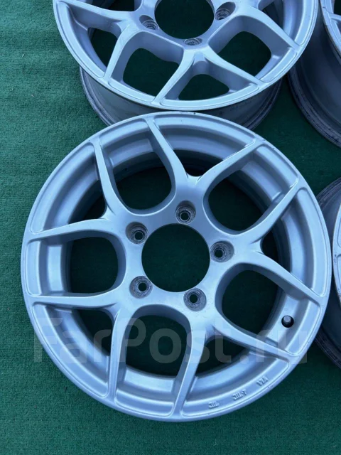 Bridgestone NR-979. 6.0x16", 5x139.7, ET20, �� 110,1���. ����