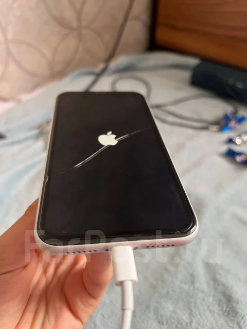 Apple iPhone Xr. �/�, 128 ��, ����� ����