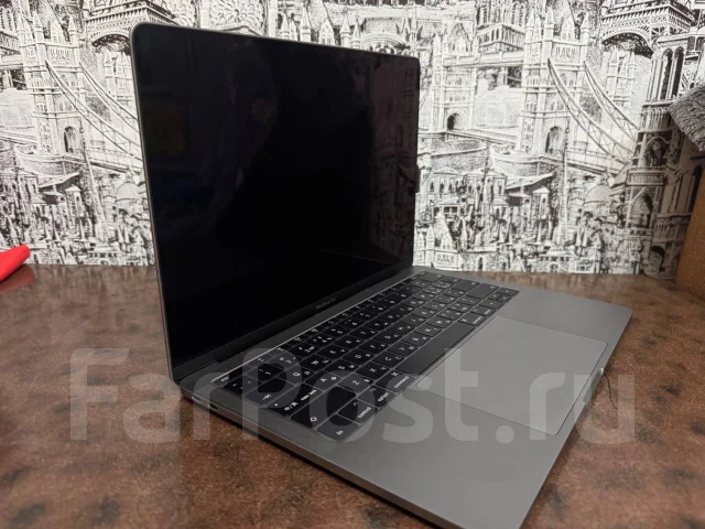 Apple MacBook Pro 13 2017 Mid. 13", 2,3����, ��� 8 ��, ���� 120���, WiFi: 1, Bluetooth: 1, ����������� �� 9��. ����