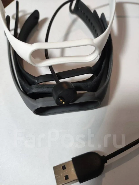 Xiaomi Mi Band 5 ����