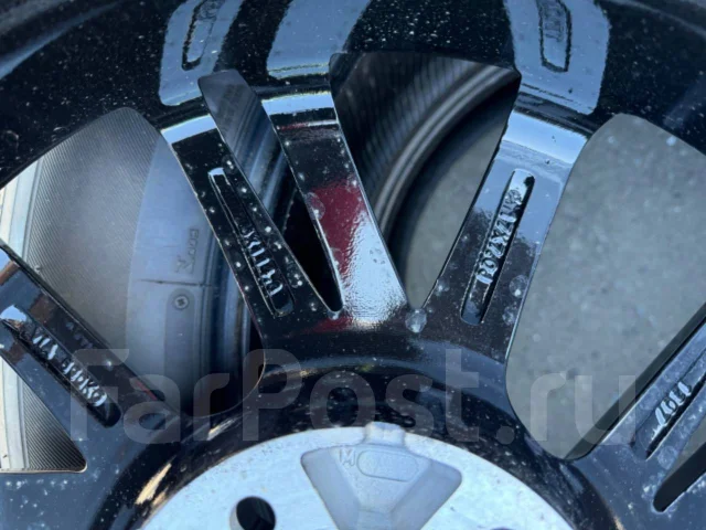 Hot Stuff Laffite. 7.0x17", 5x114.3, ET38, �� 73,1���. ����