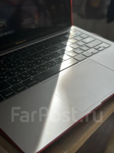 Apple MacBook Air 13 2020. 13", WiFi: 1, Bluetooth: 1 ����