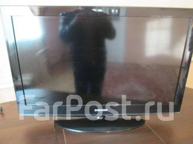Samsung. LCD (��) ����