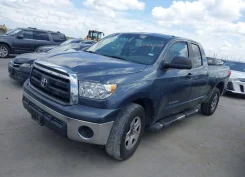 Toyota Tundra ����