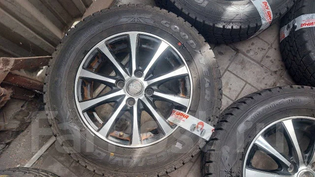 Hot Stuff AGR. 5.5x14", 4x100, ET43 ����