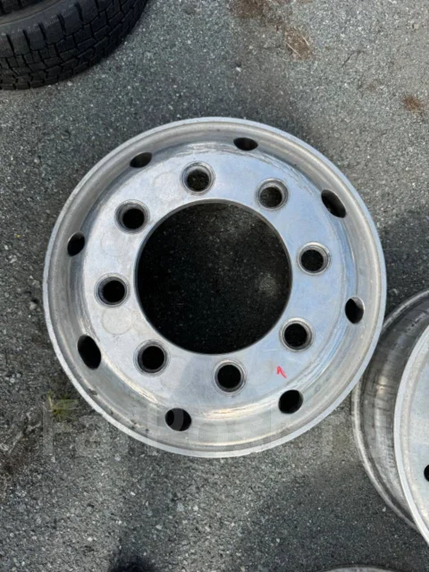 Alcoa. 6.75x19.5", 8x285, ET147, �� 222���. ����