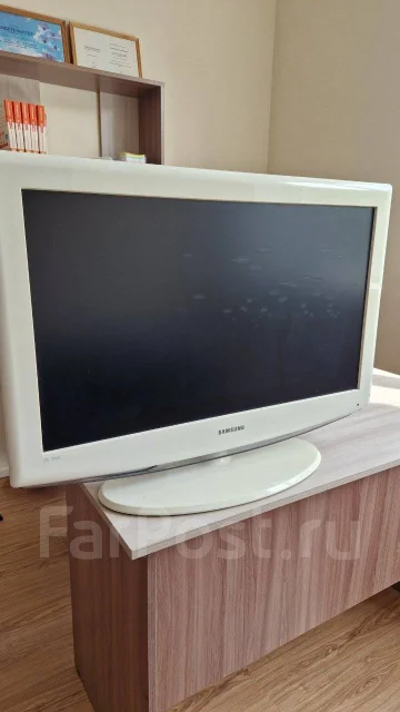 Samsung. LCD (��) ����