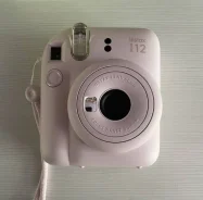 Fujifilm Instax Mini 12 ����