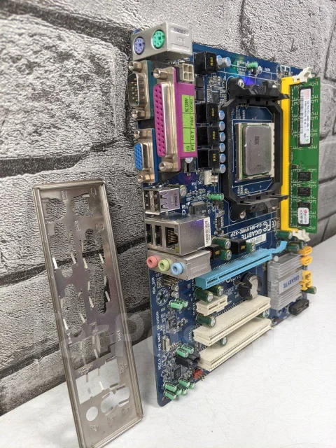 Socket AM2+ ����
