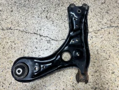����� R ����� Volkswagen Polo 12�. 6RU407152 6RF407152B ����