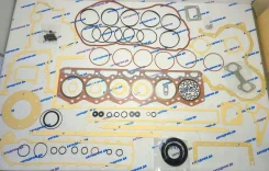 ����������� ��������� Komatsu 6D105/S6D105 (������) [6137-K1-3012/6137-K2-3005] 6137K13012 ����