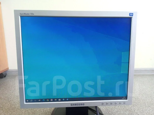 Samsung. 17", ���������� �� (LCD, LED, QLED) ����