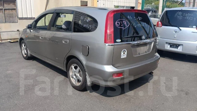 Honda Stream. RN3 ����
