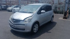 Toyota Ractis ����