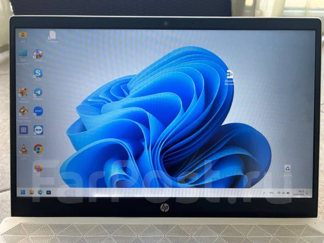 HP Pavilion 15-cw0003ur. 15.6", 2����, ��� 8 ��, ���� 149���, WiFi: 1, Bluetooth: 1 ����