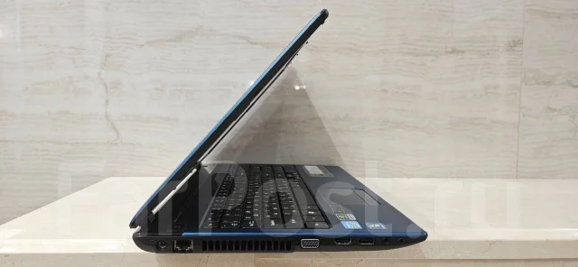 Acer Aspire 5750G. 15.6", 2,4����, ��� 8 ��, ���� 500���, WiFi: 1, ����������� �� 1��. ����